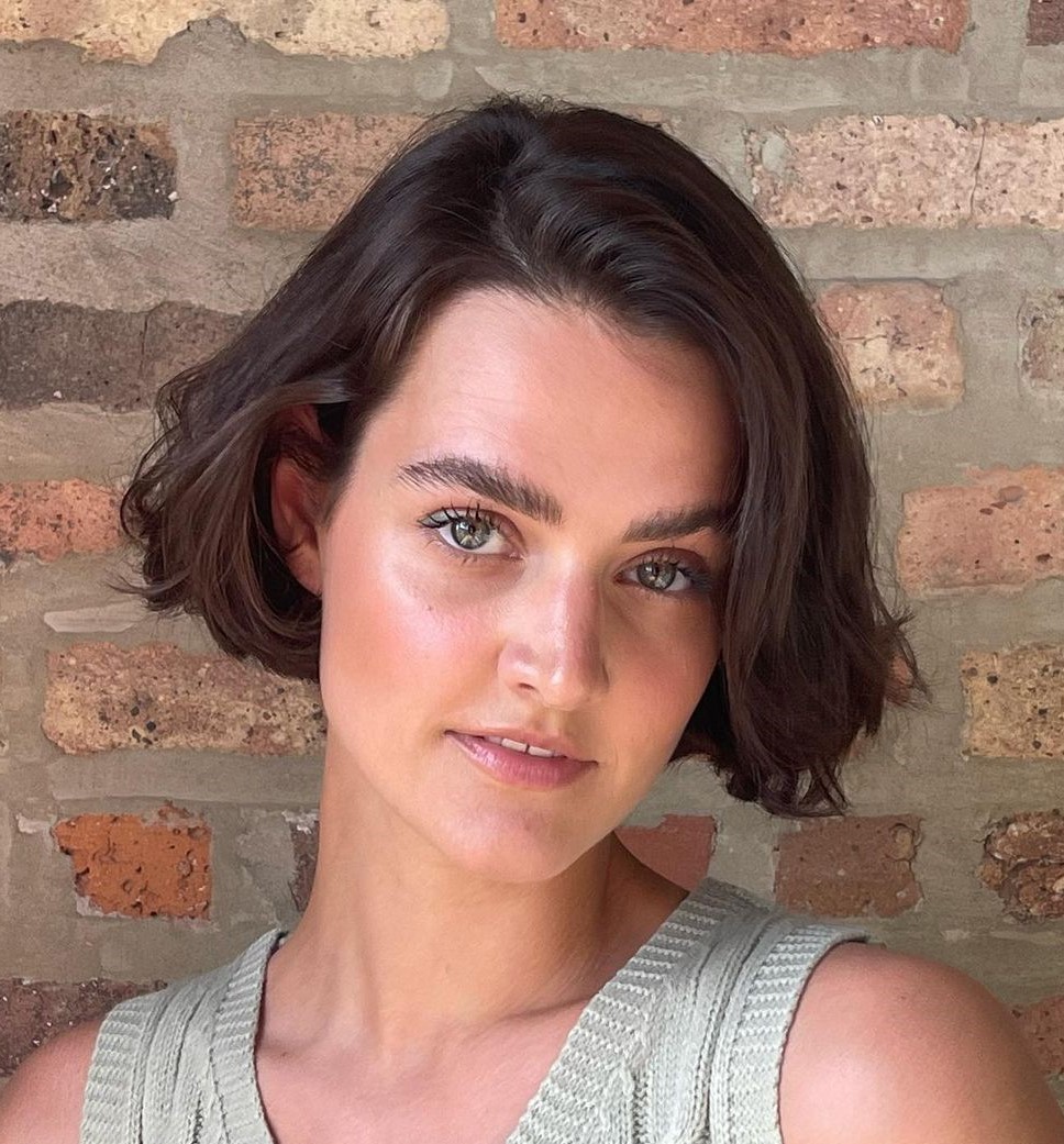 Sexy Short Bob Cut with Curled Ends