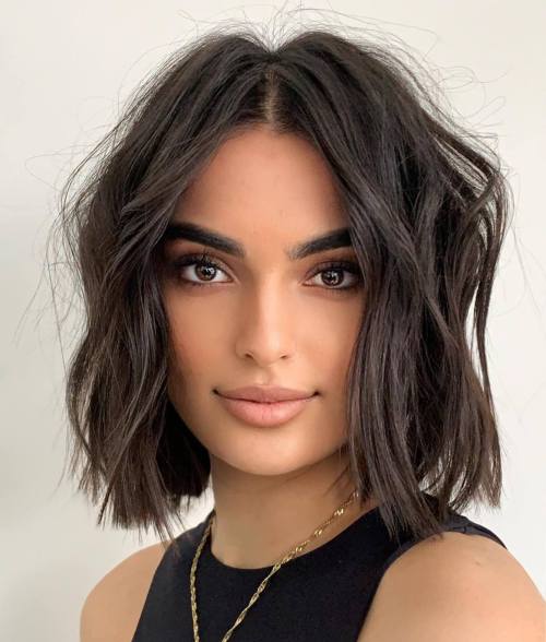 Wavy Bob Cut with Middle Part