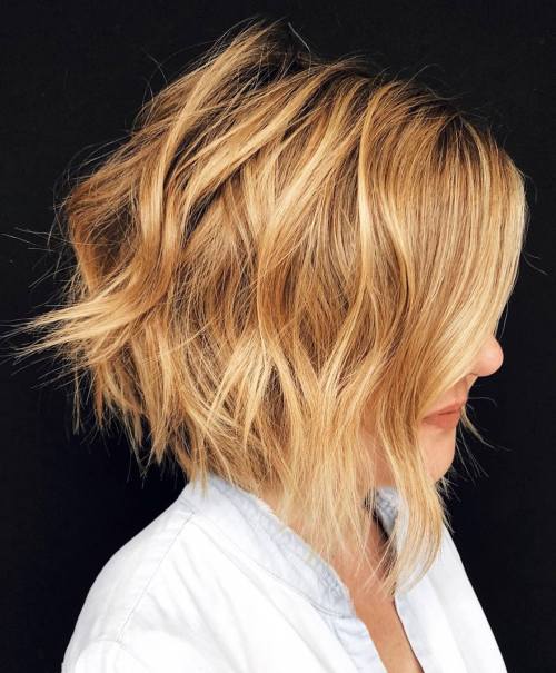 Wavy Honey Blonde Bob